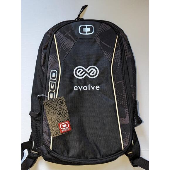 Ogio Backpack NWT Embroidered evolve Black - Picture 1 of 3